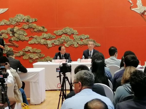 尚红网 中国公共外交协会“临甲7号沙龙”在京举行 聚焦中国经济稳定发展的深远意义
